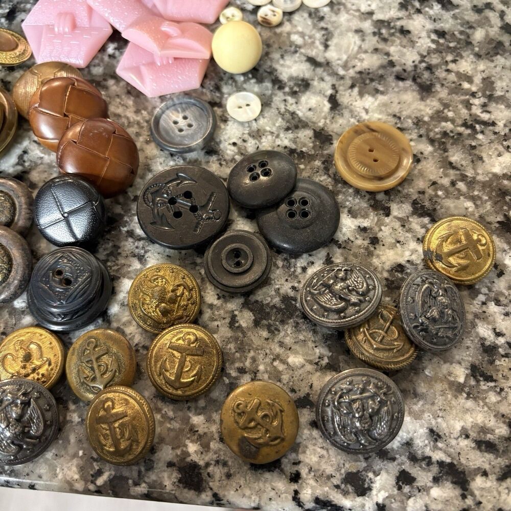 2lb+ Vintage MOP Pearl Shell Buttons Metal Wood Plastic Shapes Fun White - Picture 2 of 9